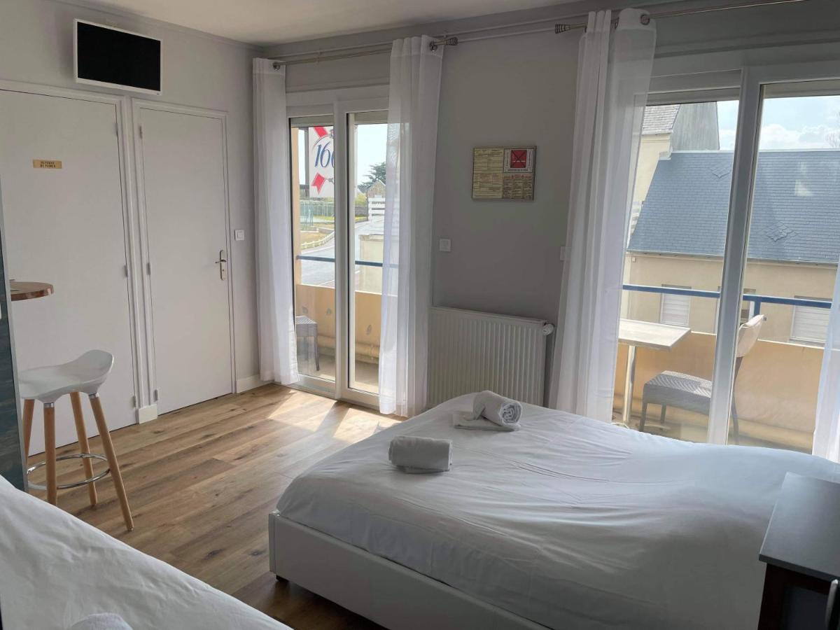 Hotel De La Plage Quinéville Exteriör bild
